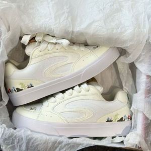 Chaussures originales Girly Heart Beige Bread pour femmes, tendance 2026, nouvelles chaussures de skate polyvalentes décontractées blanches pour l'automne - Product Image 3
