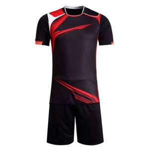 Uniformes de Entrenamiento de Fútbol Ligeros con Transferencia Térmica Impresa 2025, Venta al Por Mayor OEM, Nombres de Equipos Personalizados, Rayas, Spandex/Poliéster - Product Image 1