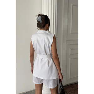 Ensemble short et gilet de sport 100 % lin pour femme, blanc, coupe ample, longueur au-dessus du genou, motif uni avec logo, pour l'automne et la maison - Product Image 1