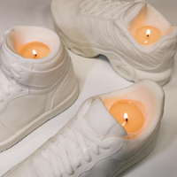 Simulierte handgemachte Soja-Duftkerzen in Korb-Sneaker-Form – Kreative Neuheit für Vatertag, Aromatherapie, Feiertage und Partys