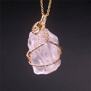 <span class=keywords><strong>Collana</strong></span> con ciondolo in pietra naturale piccolo pendolo al <span class=keywords><strong>quarzo</strong></span> di roccia ametiste citrini Fluorite <span class=keywords><strong>collana</strong></span> in cristallo <span class=keywords><strong>rosa</strong></span> per la guarigione delle donne - Product Image 4