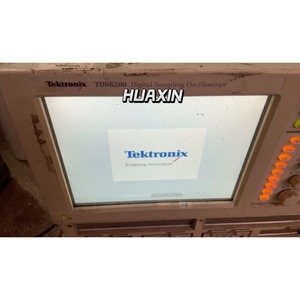 ออสซิลโลสโคปแบบดิจิตอล Tektronix TDS8200 (สำหรับอะไหล่) - Product Image 3