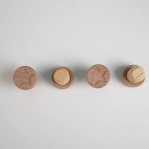 사용자 정의 로고 천연 오크 코르크 T 스토퍼 재사용 가능한 둥근 나무 와인 병 스토퍼 천공 나무 뚜껑 와인 스토퍼 바 탑 스토퍼 - Product Image 2