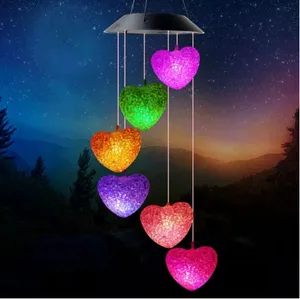 Forme de coeur étanche LED couleur changeante lumière extérieure décoration de la maison commémorative solaire vent carillon lumière