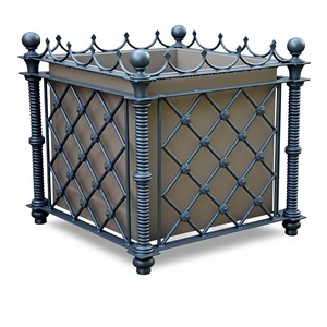 Jardinière carrée victorienne en fer, pot à fleurs vintage en métal thermolaqué avec motif en treillis pour jardin - Product Image 1