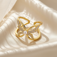 Bague en zircone pour femme avec perle d'eau douce, délicate et élégante, ajustable, à bande ouverte, parfaite comme cadeau de fiançailles