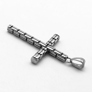 Yunnique – collier avec pendentif croix en acier inoxydable, design géométrique unisexe, bijoux à la mode - Product Image 3