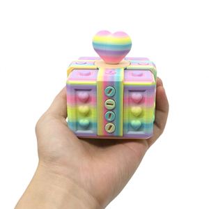 Caja de Regalo Sorpresa Creativa, Divertida y Alucinante para el Día de San Valentín, el Día de los Inocentes, Broma, Regalo Promocional - Product Image 1