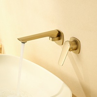 Robinet encastré à installation dissimulée ; Construction entièrement en laiton ; Design minimaliste et luxueux ; Utilisation en salle de bain ; Eau froide et chaude pour lavabo.
