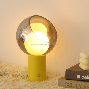 Lampe <span class=keywords><strong>de</strong></span> chevet moderne sans fil en verre, lampe <span class=keywords><strong>de</strong></span> table en métal rechargeable par USB pour la décoration <span class=keywords><strong>de</strong></span> chambre d'enfant - Product Image 5