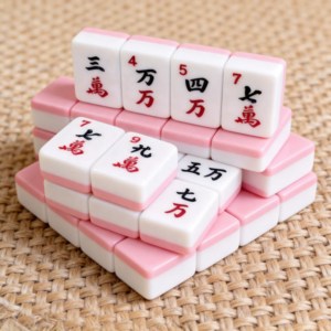 Juego de Mahjong Portátil de Acrílico en Oferta, Fichas de Gelatina Pulidas a Mano, Calidad Profesional de Casino para Clubes Sociales - Product Image 1