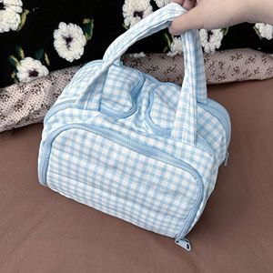 Trousse de toilette de voyage portable pour femme, en polyester, à motif écossais bleu, avec double ouverture large, grande capacité et légère - Product Image 4