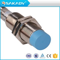 Capteur de proximité inductif SAKADY NPN/PNP, distance de détection de 5 mm/8 mm, protection IP67, 12-24 V CC, câble PVC de 2 m, certifié CE