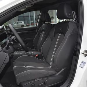 Usado para Golf <span class=keywords><strong>2022</strong></span> 1.4TSI 8 R-Line Sedán Automático 1-25000 Millas Asientos de Cuero Luces LED Techo Solar - Product Image 5