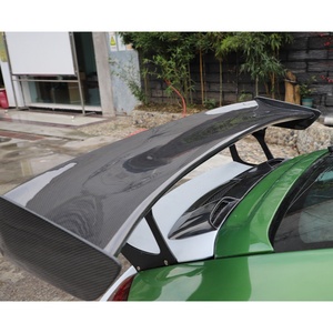 ชุดแต่งท้ายรถยนต์สไตล์ GT2RS ปี 2009-2013 ทำจากคาร์บอนไฟเบอร์แบบเปียก สภาพใหม่ เหมาะสำหรับ 911 997.2 - Product Image 6