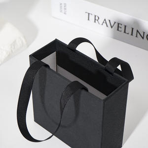 Caja de Joyería Portátil de Alta Calidad, Tipo Cartón, para Guardar Aretes, Pulseras, Collares y Anillos, con Forro de Esponja, Personalizable, en Existencia - Product Image 6