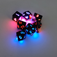 Lot de dés de casino polyédriques noirs personnalisés de 19 mm pour jeux de rôle D&D, dés lumineux électroniques clignotants D6 D% avec LED