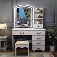 Coiffeuse multifonctionnelle blanche européenne avec miroir LED coulissant, plusieurs tiroirs et tabouret pour petite chambre