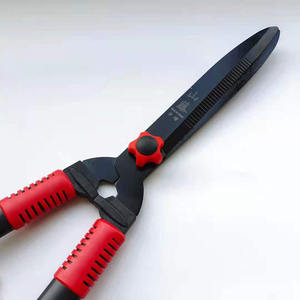 Sécateur de jardin en acier au carbone 30 cm avec manche rouge pour la taille des haies et les travaux d'aménagement paysager - Product Image 5