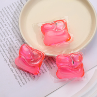 Capsules et billes de lessive antibactériennes nettoyantes en profondeur au parfum floral pour vêtements
