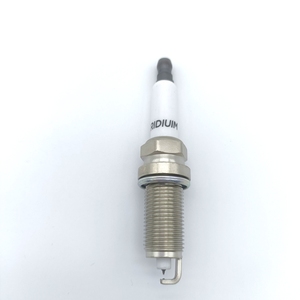 ¡Oferta! Nueva bujía de iridio YMY SC16HR11 para <span class=keywords><strong>AEBI</strong></span> 90919-01275 con 1 año de garantía - Product Image 1