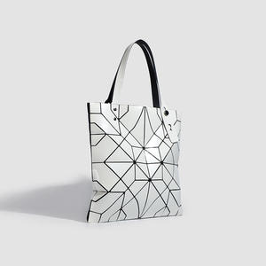 Nouveau Sac Fourre-tout à Paillettes Découpées au Laser 2026 - Sac à Bandoulière Grande Capacité à Motif Losanges Géométriques pour Femme - Product Image 5