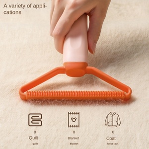 Gadget populaire en plastique pour l'élimination des poils d'animaux – Fournitures en gros pour animaux de compagnie - Product Image 4