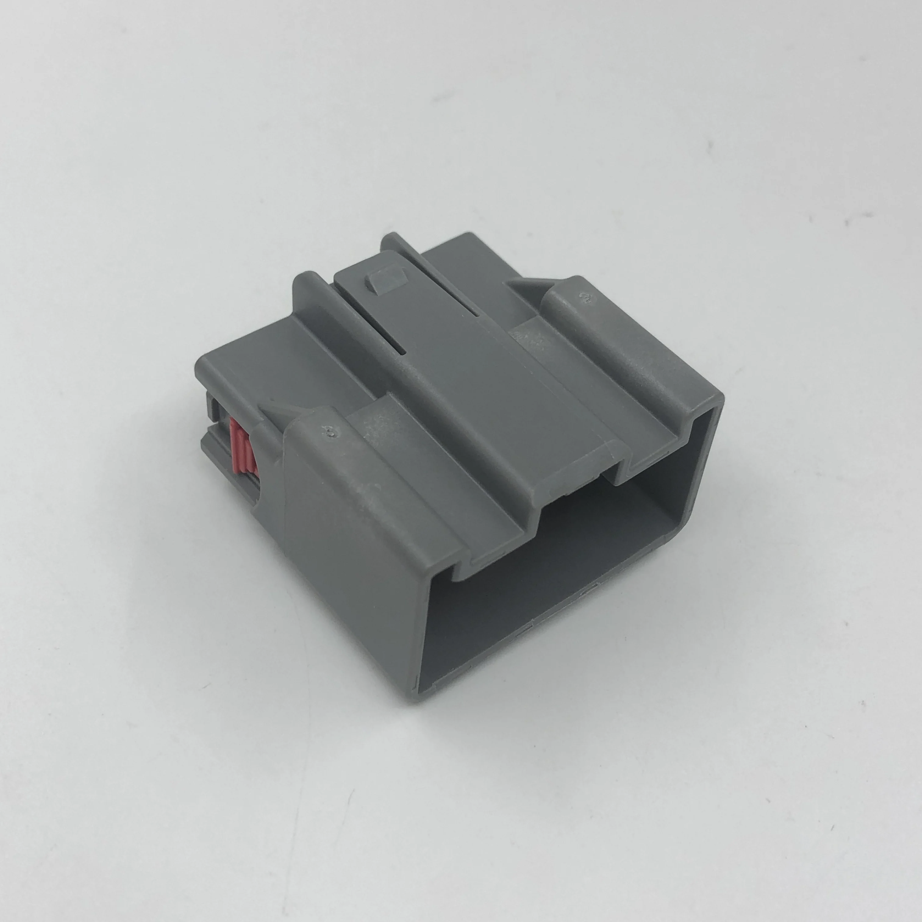 YAZAKI 060 Housing 7282-6447-40 - Reliable Automotive Connector