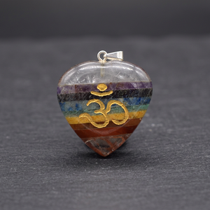 Pendentif Om en bois en forme de cœur avec rayures arc-en-ciel, pendentifs à thème classique, charme religieux pour cadeau unisexe - Product Image 3