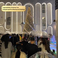 Festlicher Weihnachtsbaum für Öffentliche Plätze im Freien, Windbeständiger Robuster Metallrahmen, Realistischer PE-PVC-Mix, Zertifizierter Großer Weihnachtsbaum