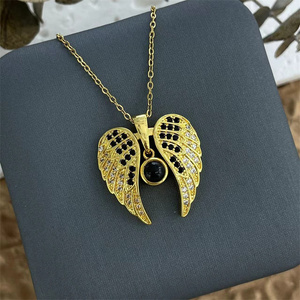 Collana DIY foto proiezione con ali d'<span class=keywords><strong>angelo</strong></span> Design di cento lingue "<span class=keywords><strong>ti</strong></span> <span class=keywords><strong>amo</strong></span>" collana con ciondolo di coppie di diamanti placcati in oro - Product Image 3