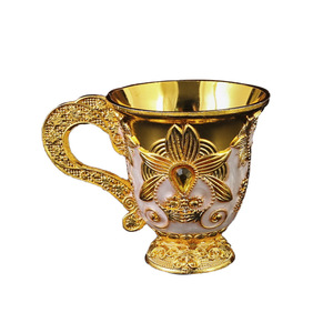 โต๊ะถ้วยน้ำทองเหลืองแท้สำหรับบูชาเทพเจ้าแห่งความ<span class=keywords><strong>ม</strong></span>ั่งคั่งบนพระแม่<span class=keywords><strong>กวน</strong></span><span class=keywords><strong>อิ</strong></span><span class=keywords><strong>ม</strong></span>ศักดิ์สิทธิ์ งานฝีมือโลหะ - Product Image 5
