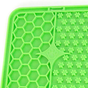 Modern Silicone Slow Feeder <b>Pet</b> <b>Mat</b> & <b>Pad</b> 15x15x1cm Durable Design Enhances Slow Eating Habits for Cats & Dogs - Product Image 2