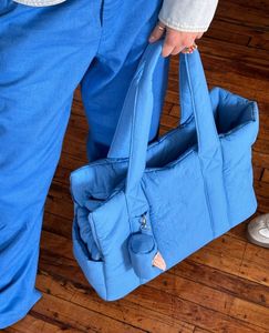 Özelleştirilmiş lüks kabarık evcil hayvan taşıyıcı seyahat Tote güvenlik kanca ve depolama cepler ile hafif naylon köpek kedi taşıyıcı - Product Image 6