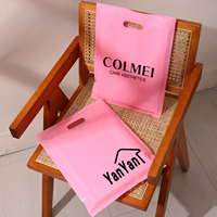 Sacs en plastique brillant LDPE personnalisés avec logo, sacs de transport robustes pour vêtements, sacs de luxe pour chaussures, t-shirts, supermarchés et expositions