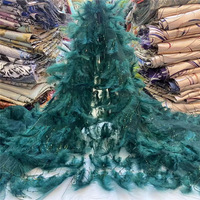 Tissu en dentelle brodée avec perles en plumes, tubes et sequins pour robes de mariée du Moyen-Orient et cheongsams pour enfants
