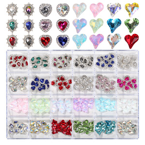 Venta al por mayor: 24 rejillas de gemas brillantes para uñas, diamantes de imitación de cristal AB de varios tamaños, decoración de cristal para arte de uñas. - Product Image 5