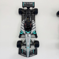 Modèles de voitures de course de simulation F1 de 150 cm en stock, avec options de personnalisation demi-taille et taille réelle