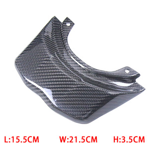 Cubierta de Luz Trasera de Fibra de Carbono Seca 3K de Alta Calidad, Accesorios para Modificación de Motocicletas, Compatible con Yamaha <span class=keywords><strong>MT10</strong></span> - Product Image 5