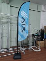Drapeaux de plage extérieurs personnalisés pour événements Bannière volante promotionnelle fournie en usine et drapeaux de vent Style plume