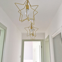Plafonnier suspendu composé d'une étoile, design moderne et simpliste, produit de qualité, luminaire décoratif d'intérieur, idéal pour un mariage ou un hôtel, nouveau modèle