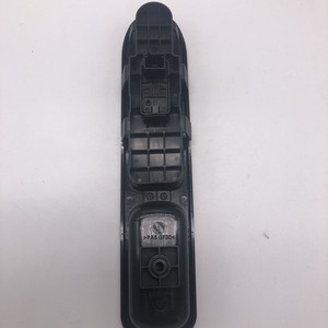 สวิตช์ยกกระจก 93570-3X032RY สำหรับเปลี่ยนซ่อมสวิตช์อัตโนมัติของรถยนต์ Kia - Product Image 4