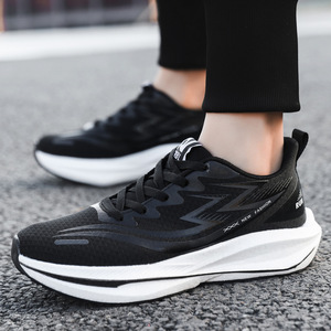 Chaussures de sport décontractées unisexe très vendues, légères, à semelle souple, en maille respirante, avec plaque de carbone véritable, pour la course printemps-été - Product Image 5