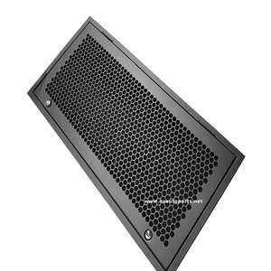 Couvercle en maille de grille d'aération de retour de climatiseur monté sur le toit du véhicule - Product Image 1