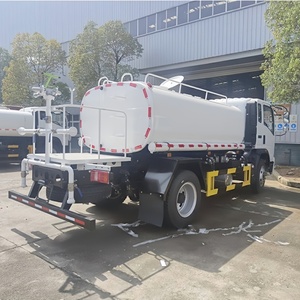 Camión Cisterna de Agua Howo 4x2 de 9CBM, Diésel EURO3, para Riego Urbano y Transferencia de Agua - Product Image 5