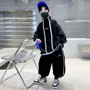 Ensemble de vêtements de sport décontractés pour garçons OEM ODM avec fermeture éclair, <span class=keywords><strong>sweat</strong></span>-shirt élégant et tendance pour le printemps et l'automne, tenue à la mode pour enfants - Product Image 2