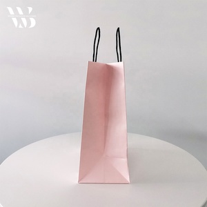 Wholesale High Quality Food Grade Eco Friendly Light <strong>Pink</strong> Coffee <strong>Bean</strong> Print Paper Gift <strong>Bags</strong> With Black Twisted Handles - Product Image 2
