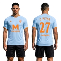Maillot de football léger vierge à design exclusif, personnalisable avec logo d'équipe, en gros directement du fabricant, en stock