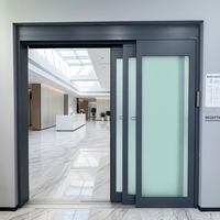 Sensor Aktivasi Pintu Evakuasi Multi Panel Tumpang Tindih untuk Pintu Evakuasi Besar dengan Bukaan Sempit - Baja Anti Karat Modern untuk Rumah Sakit Luar Ruangan