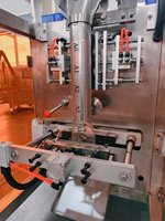 Machine d'emballage et de comptage automatique pneumatique à commande PLC pour sacs plastiques, avec alimentation par bol vibrant, pour quincaillerie